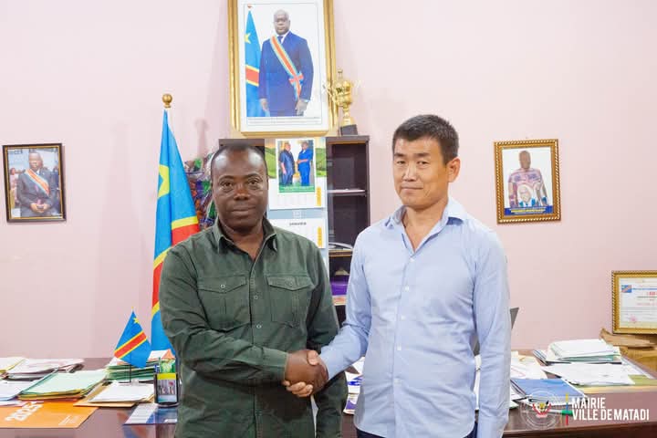 Image default